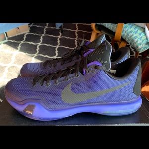 Kobe 10 Blackout Size 11.5 read description before buying
